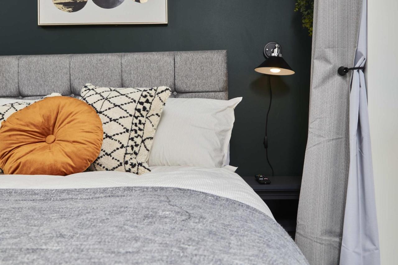 Homebird Property - The Willows Leeds  Eksteriør billede